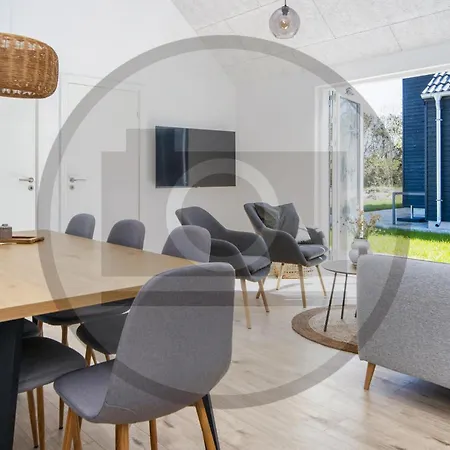 4 Bedroom Awesome In Glesborg