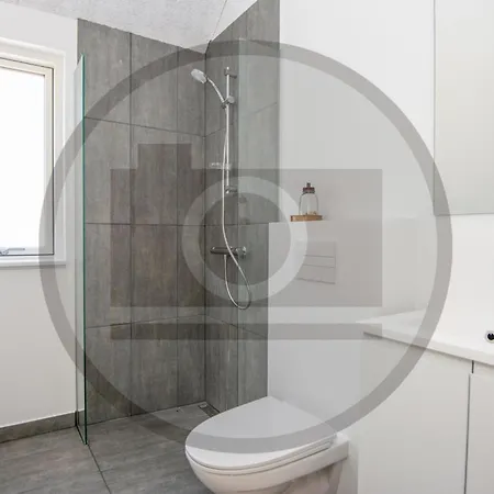 4 Bedroom Awesome In Feriehus Glesborg