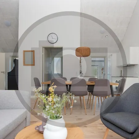 Σπίτι διακοπών 4 Bedroom Awesome In Glesborg