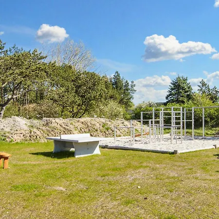 4 Bedroom Awesome In * Glesborg