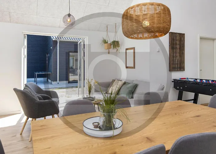 4 Bedroom Awesome In Σπίτι διακοπών