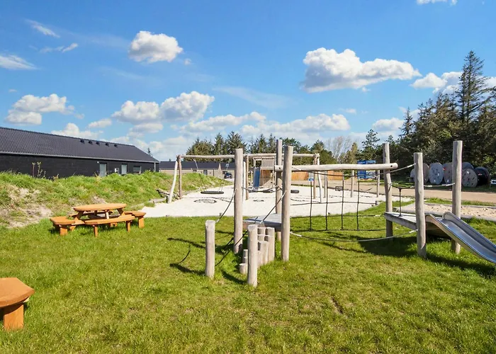 4 Bedroom Awesome In * Glesborg