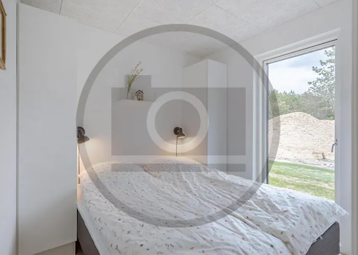 4 Bedroom Awesome In Glesborg